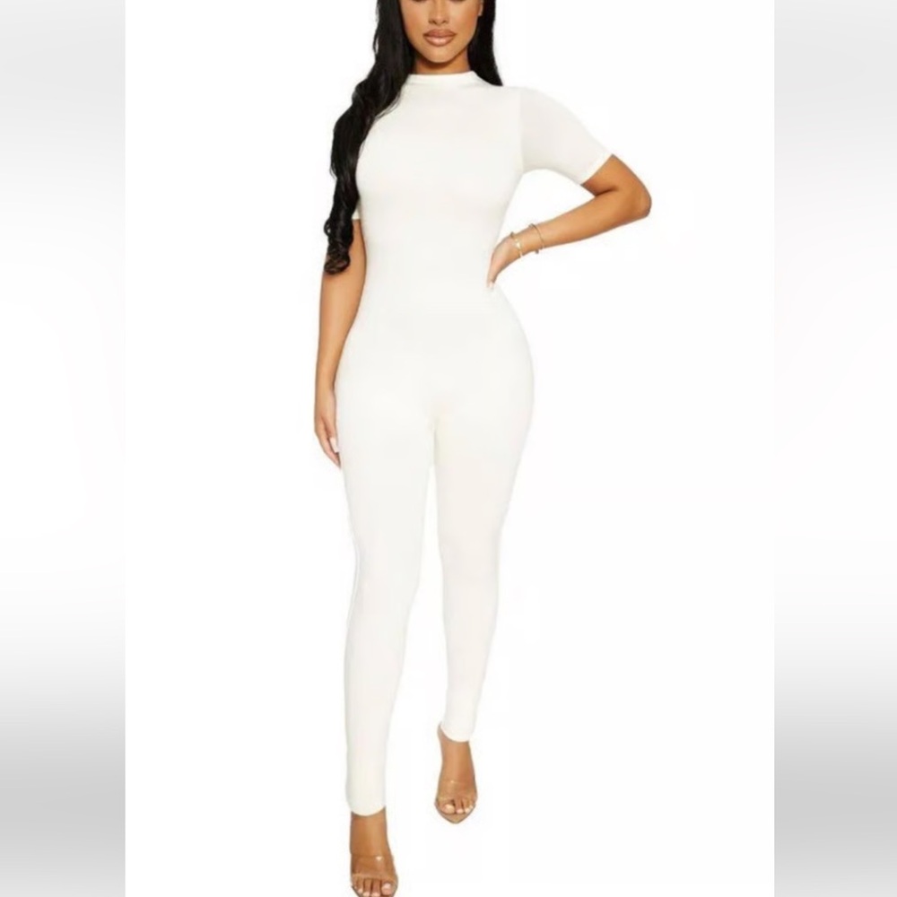 Naked wardrobe nwt off White t Jumpsuit short sleeve s